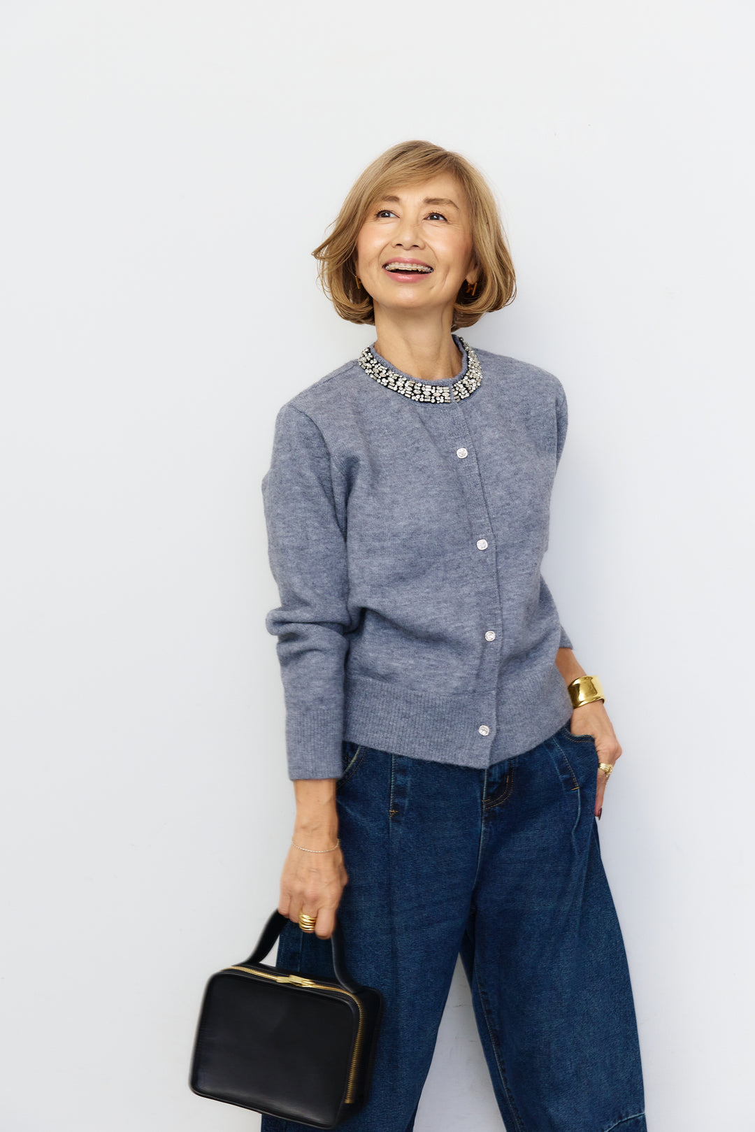 ビジューネック ニットカーディガン