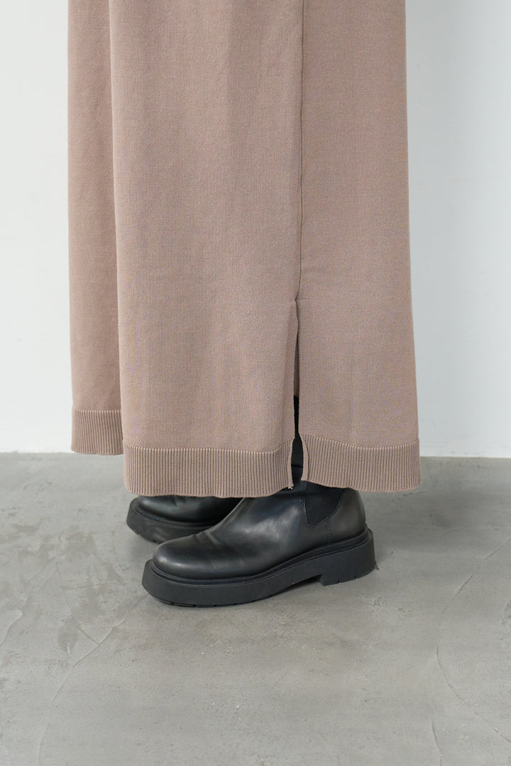 リブニットワンピース