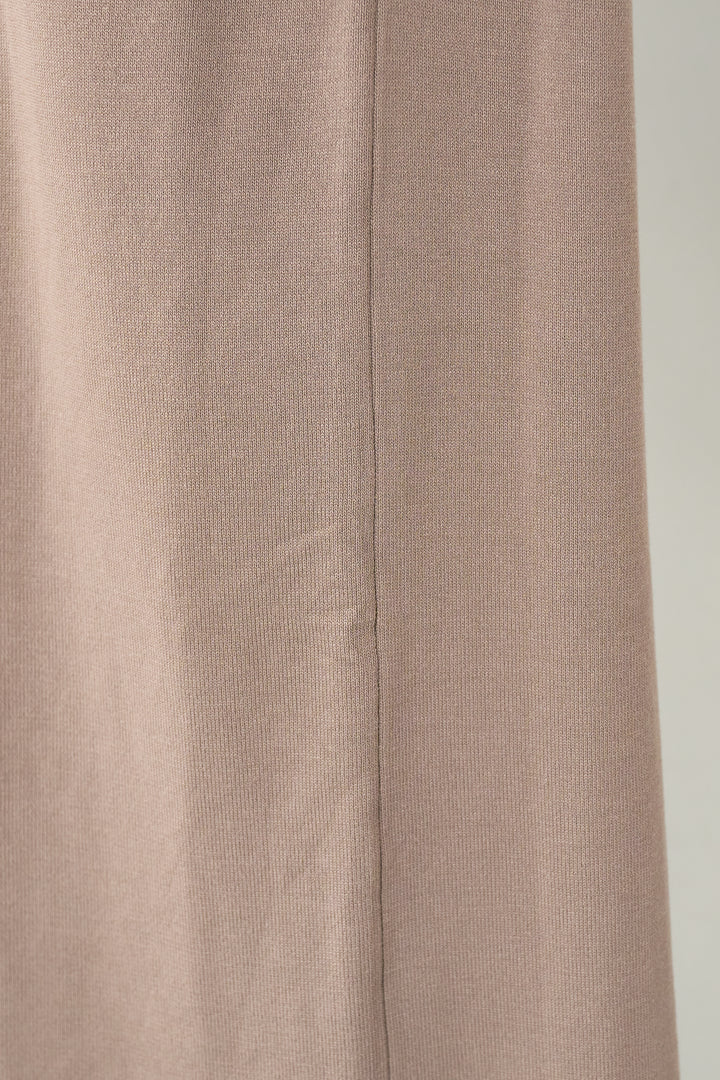 リブニットワンピース