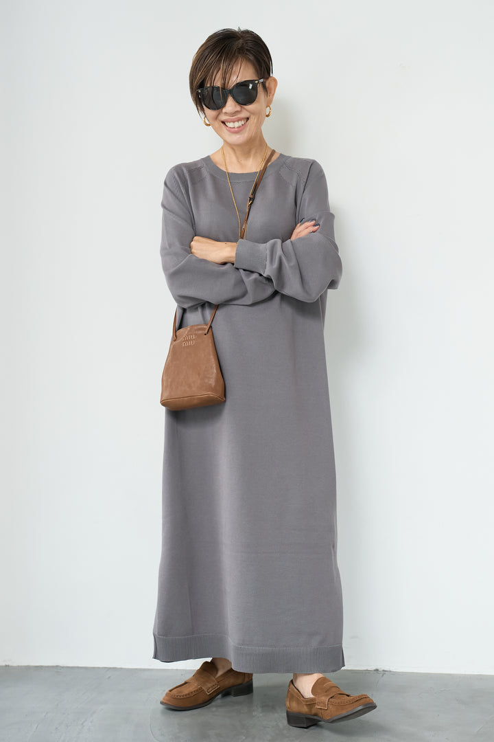 リブニットワンピース