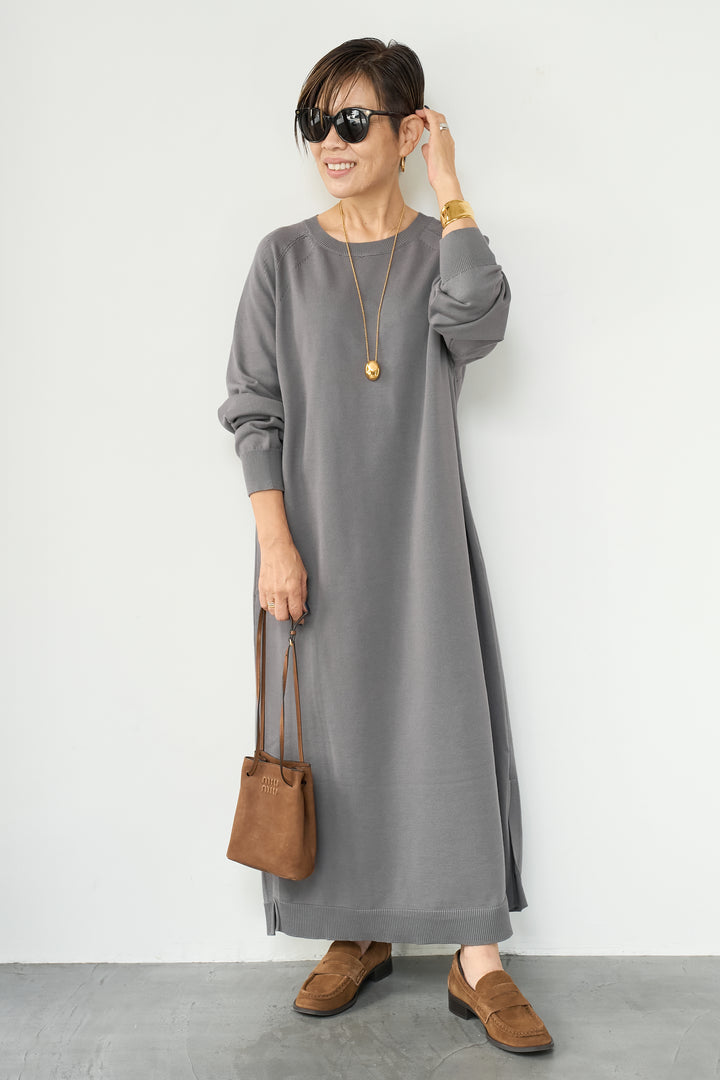 リブニットワンピース