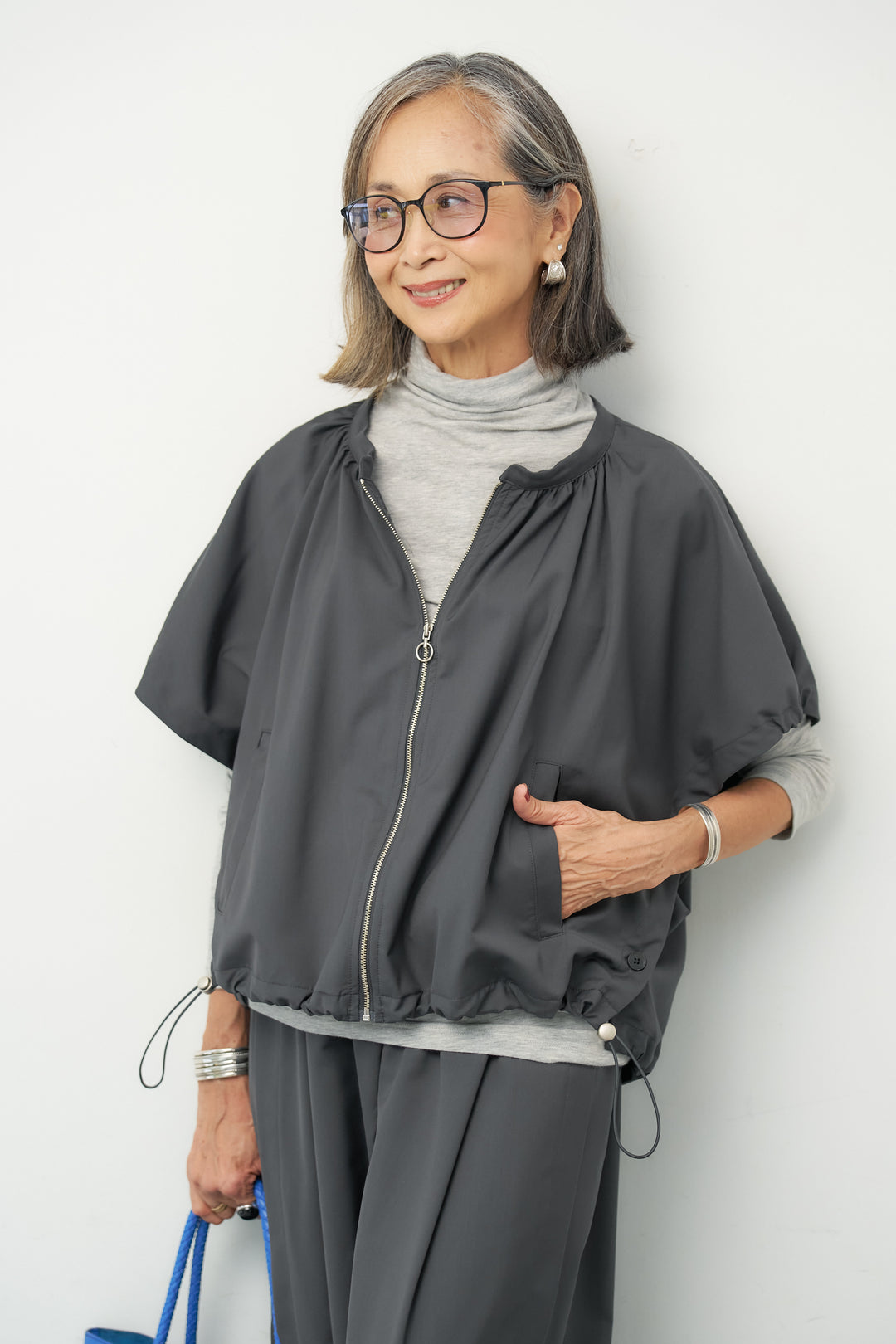[SET]ウエストレイヤード ワイドパンツ+フロントジップ ポンチョライクブルゾン(2set)