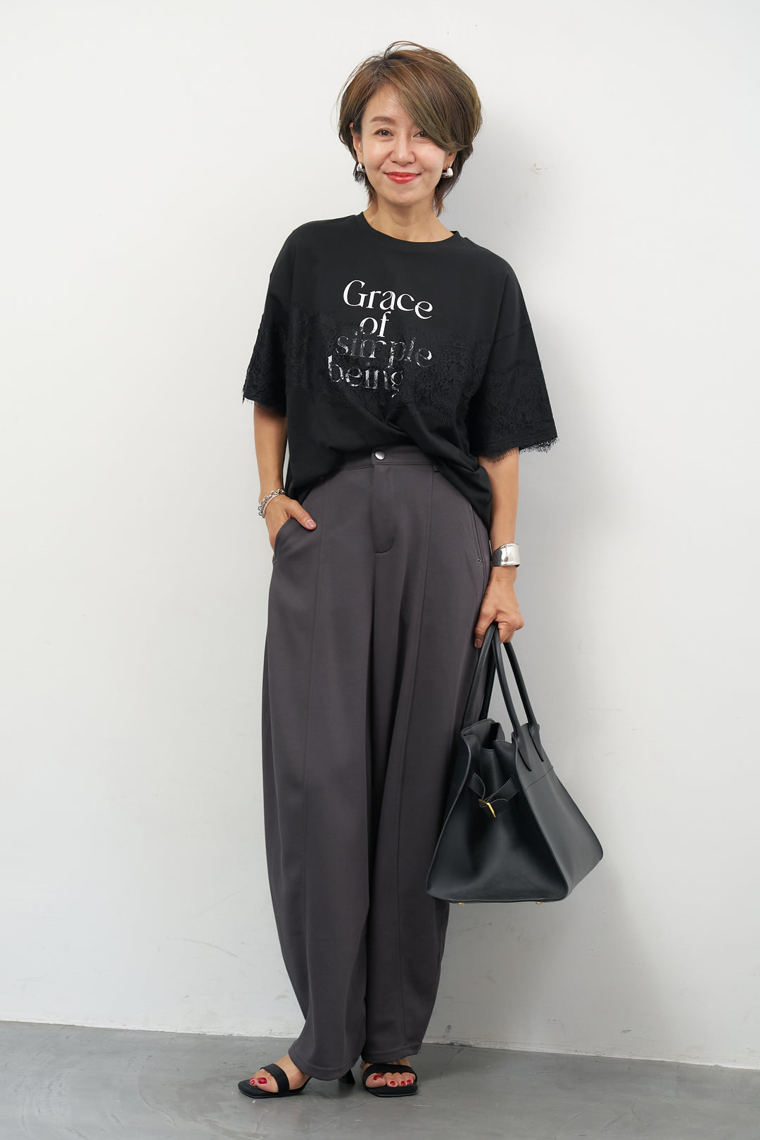 [SET]レース×ロゴプリント Tシャツ+フロントシームコクーンパンツ(2set)