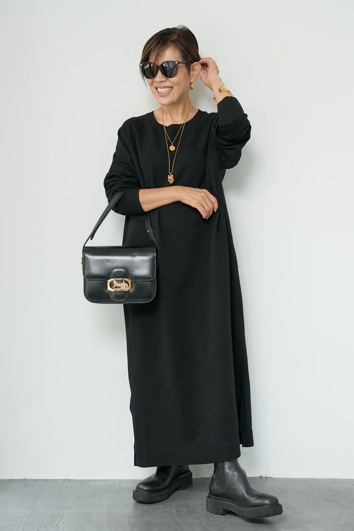 リブニットワンピース