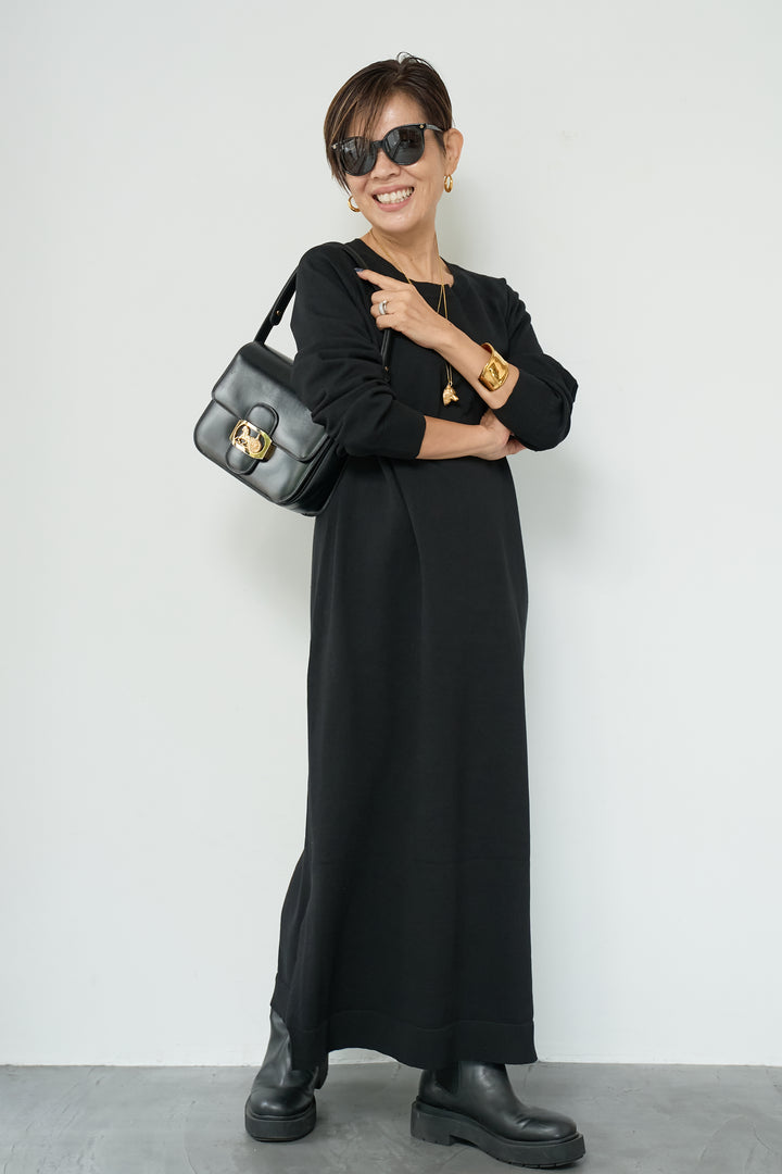 リブニットワンピース