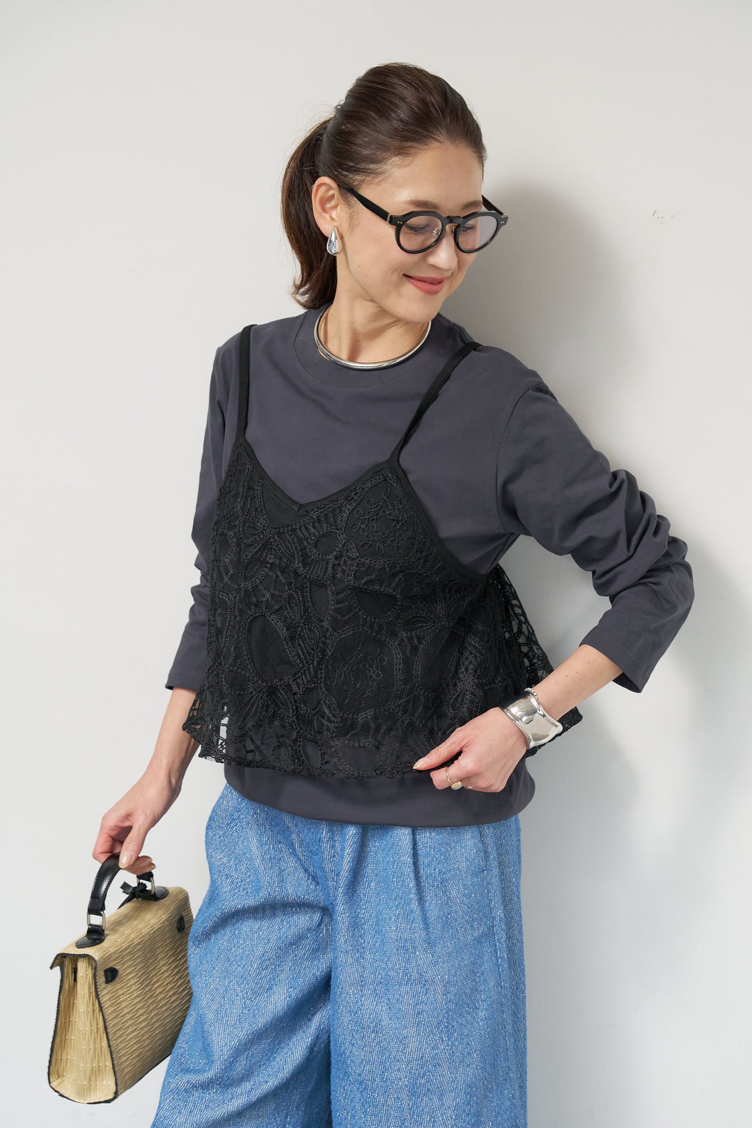 刺繍レースビスチェ