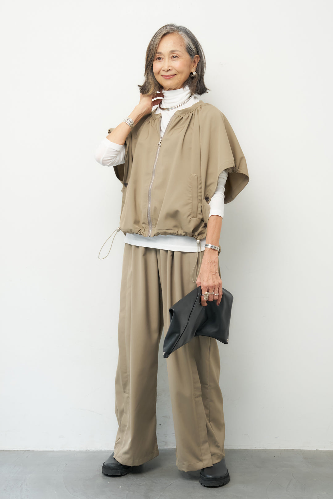 [SET]ウエストレイヤード ワイドパンツ+フロントジップ ポンチョライクブルゾン(2set)