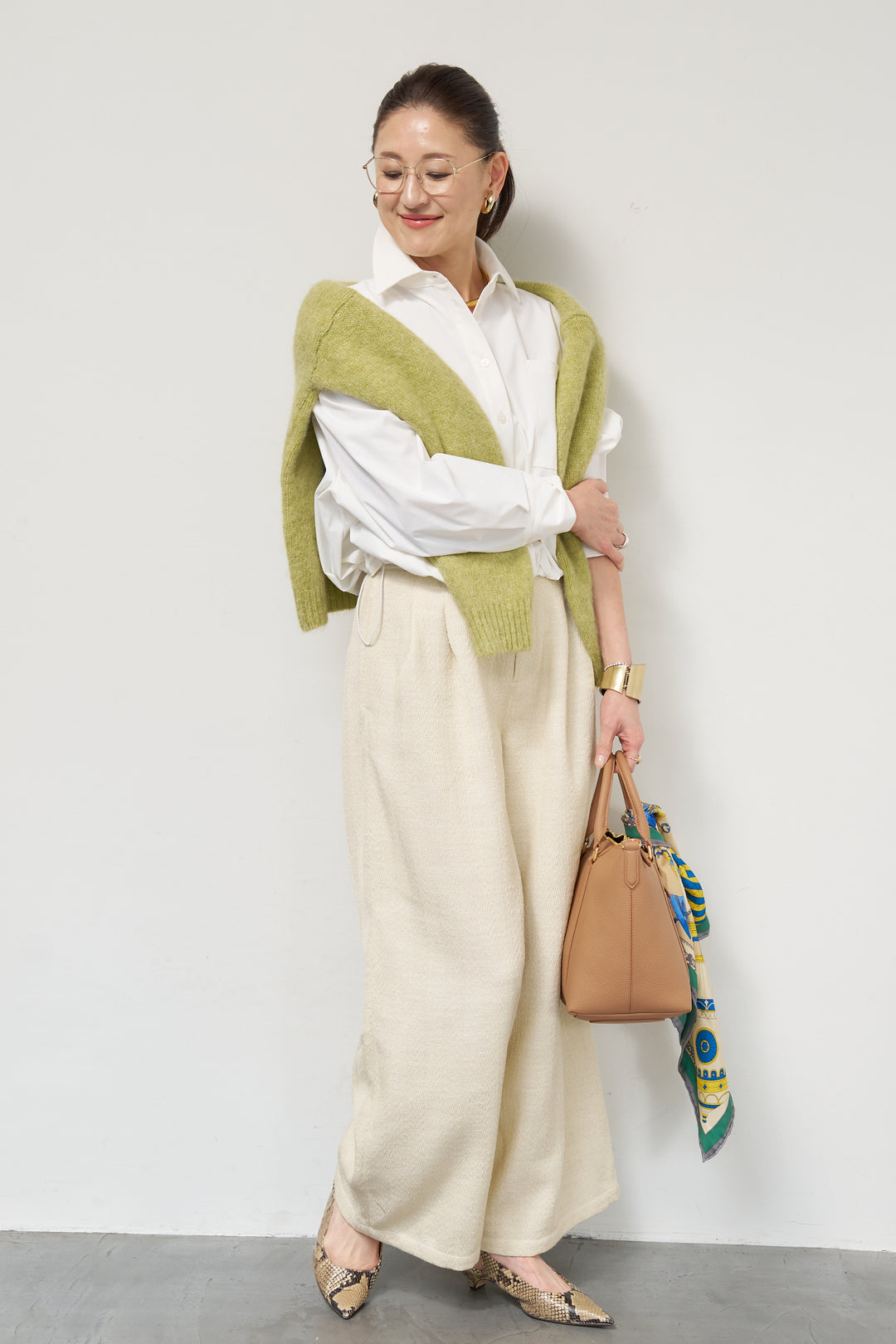 [SET]裾ドロストクロップドシャツ+デニムライクヘリンボーンパンツ(2set)