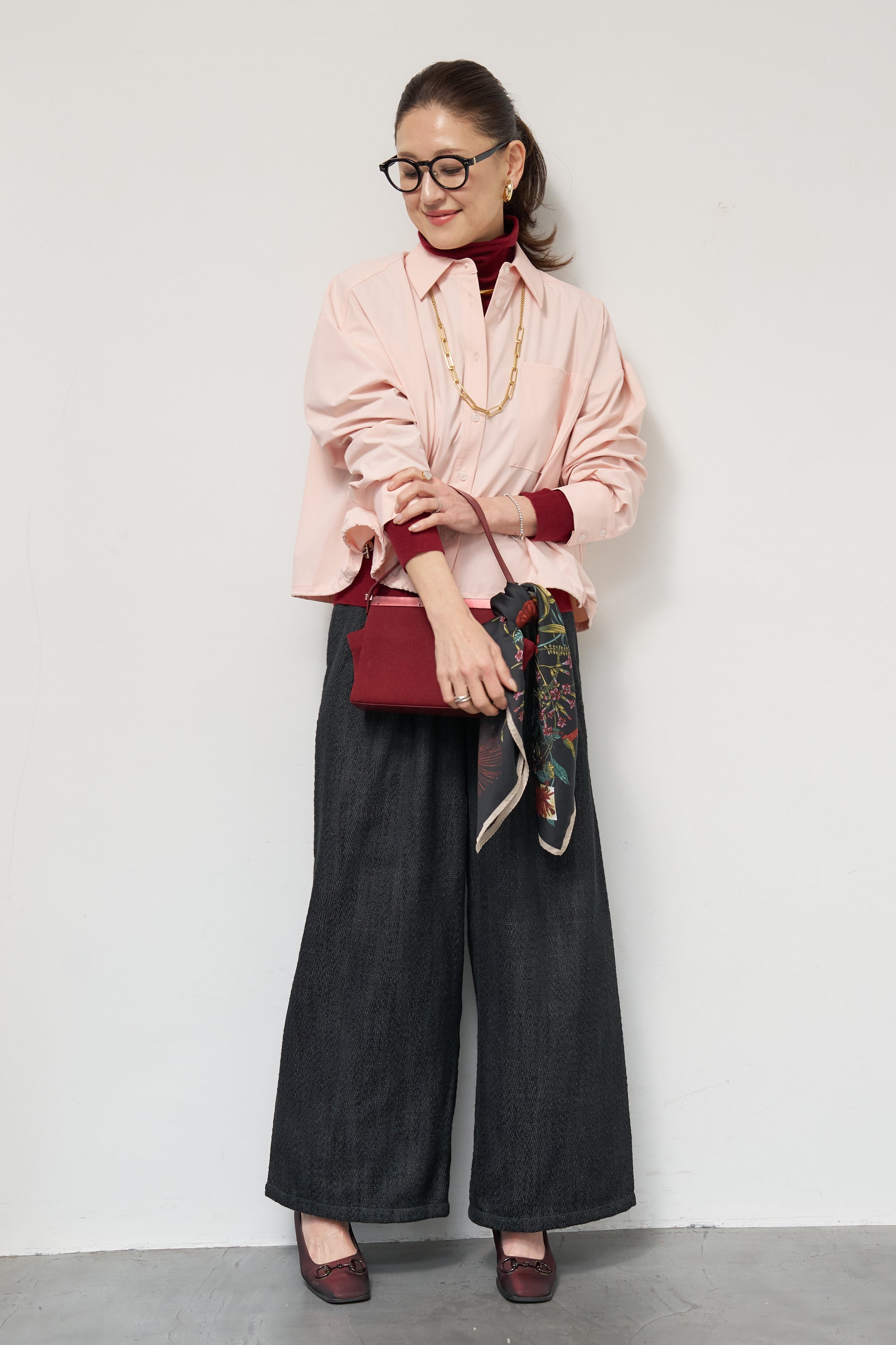 ブラック長袖トップス ドローストリング付き セール】ドローストリング ストレッチ オーバーサイズロングスリーブ