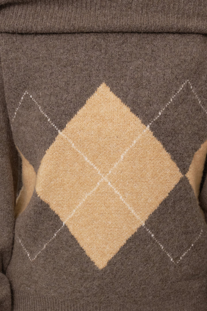 アーガイルオフショルニット