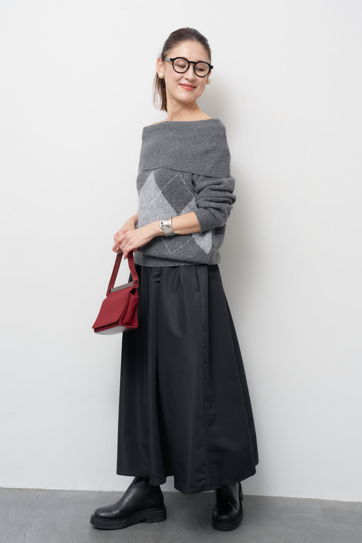 アーガイルオフショルニット