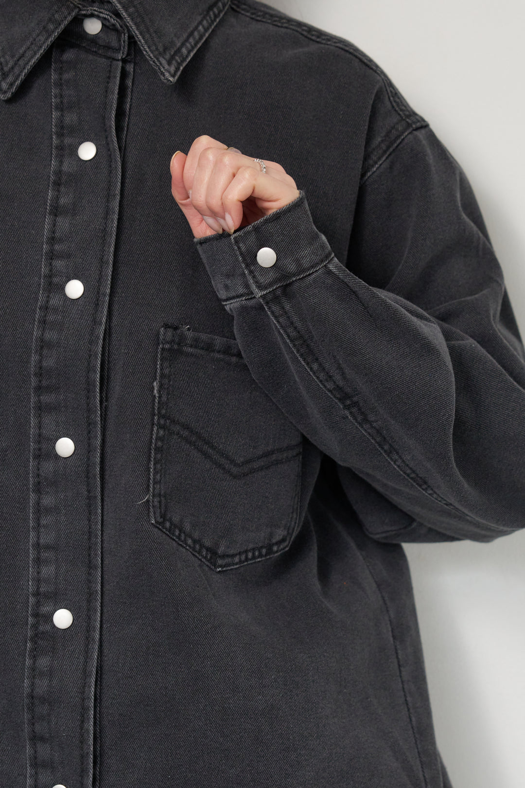 ソフトデニムオーバーシャツ