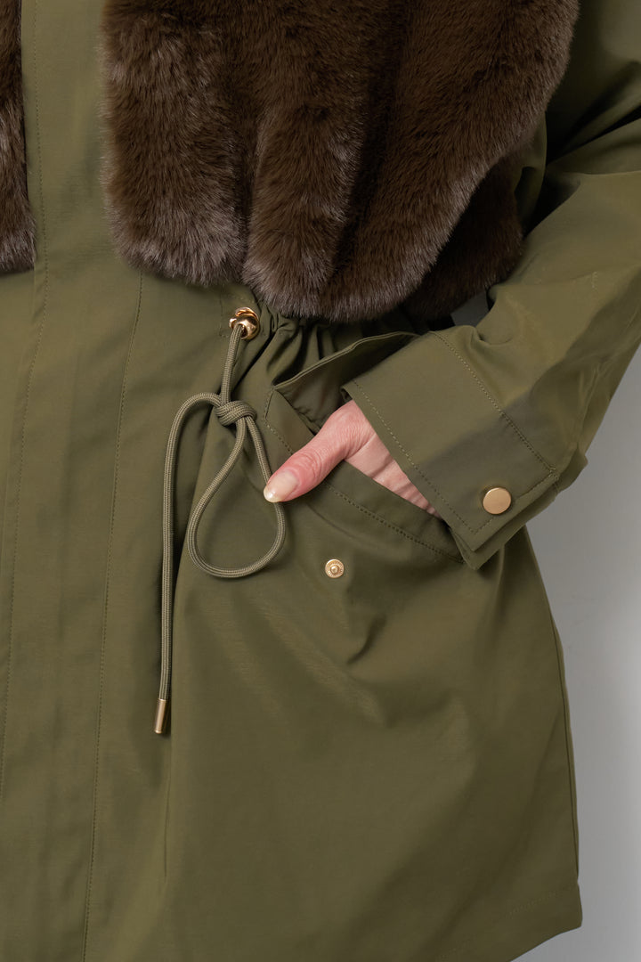 フェイクファー×モッズコート