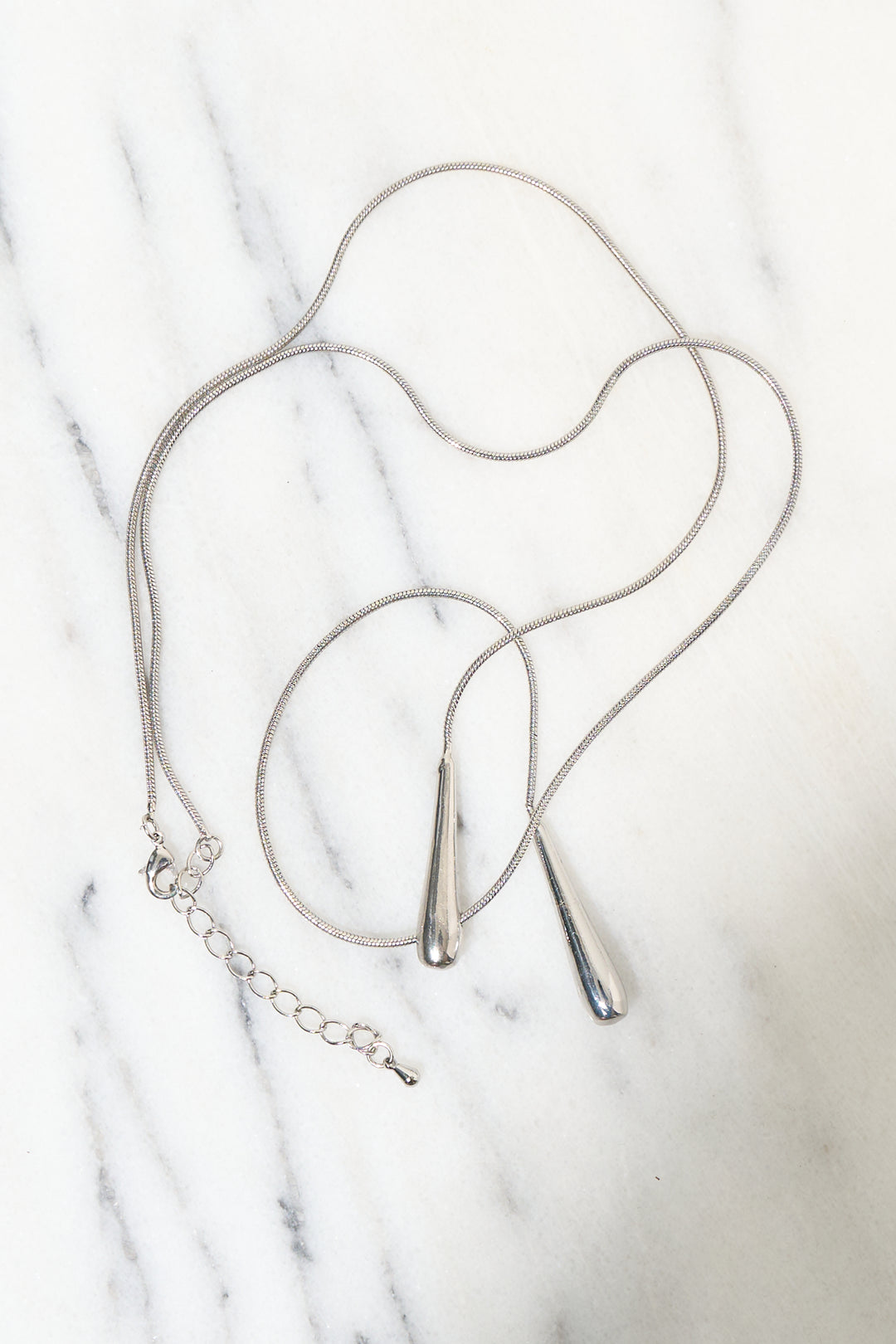 ドロップデザインネックレス