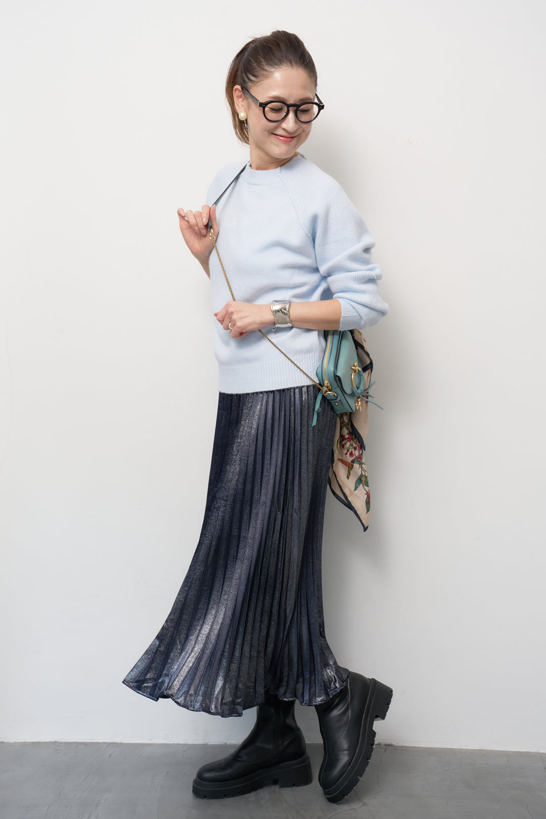 カシミヤ混ラグランスリーブニット