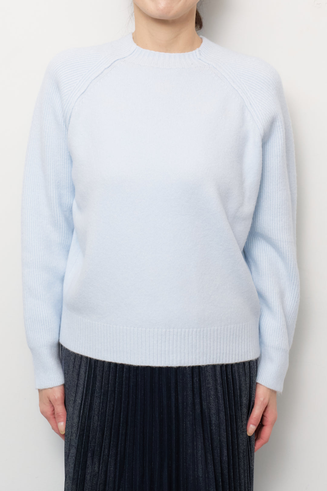 カシミヤ混ラグランスリーブニット