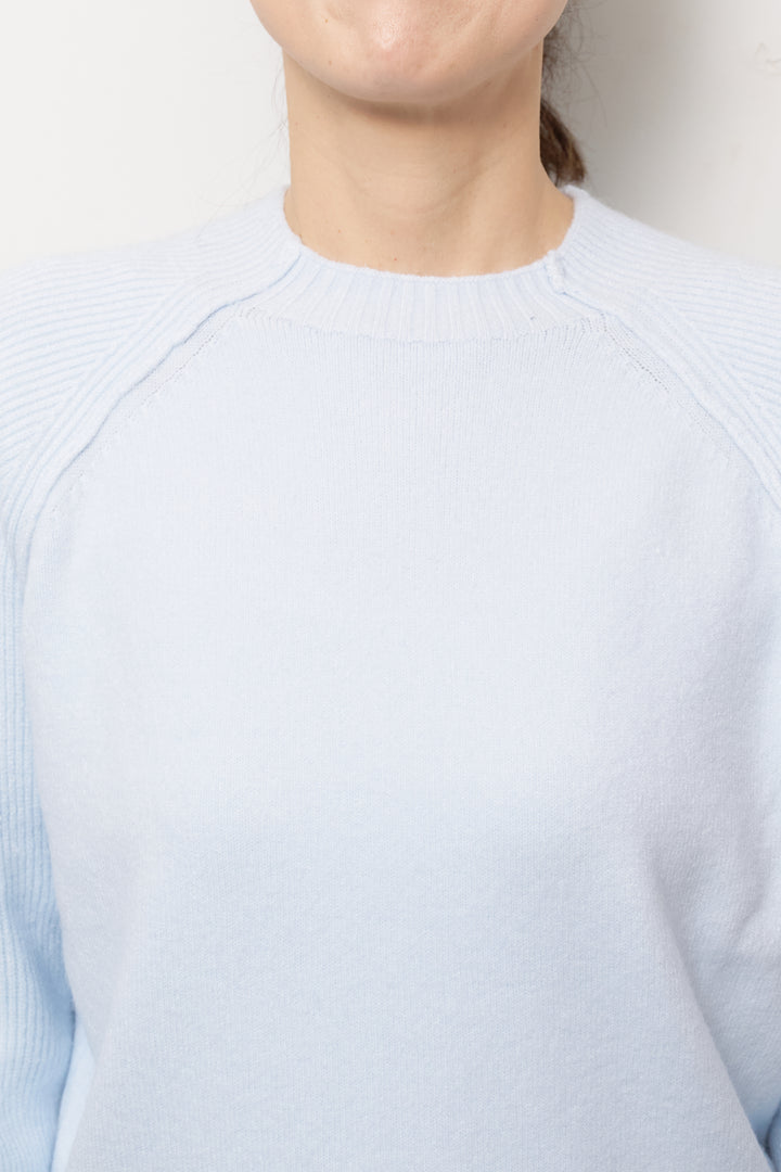 カシミヤ混ラグランスリーブニット