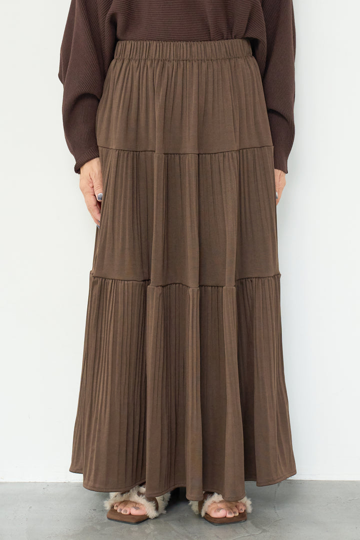 ドルマンニット＋プリーツティアードスカート