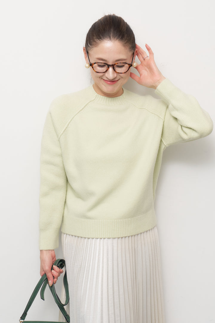 カシミヤ混ラグランスリーブニット