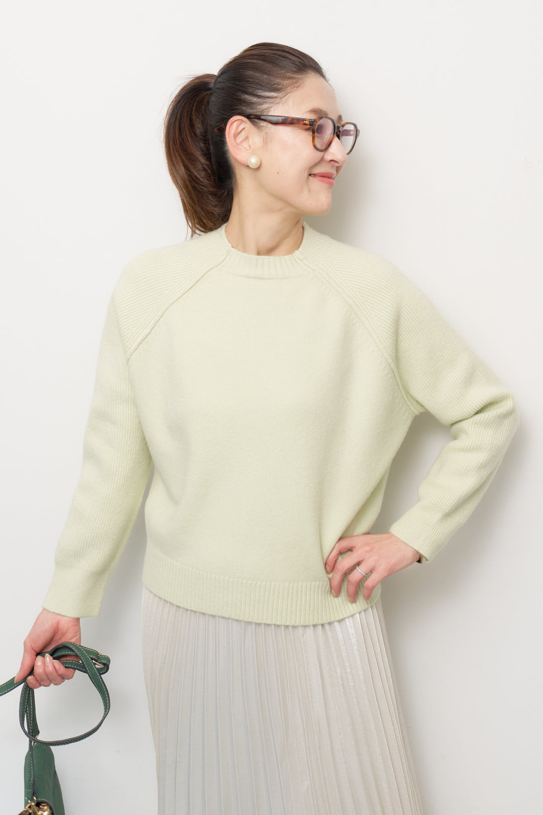 カシミヤ混ラグランスリーブニット