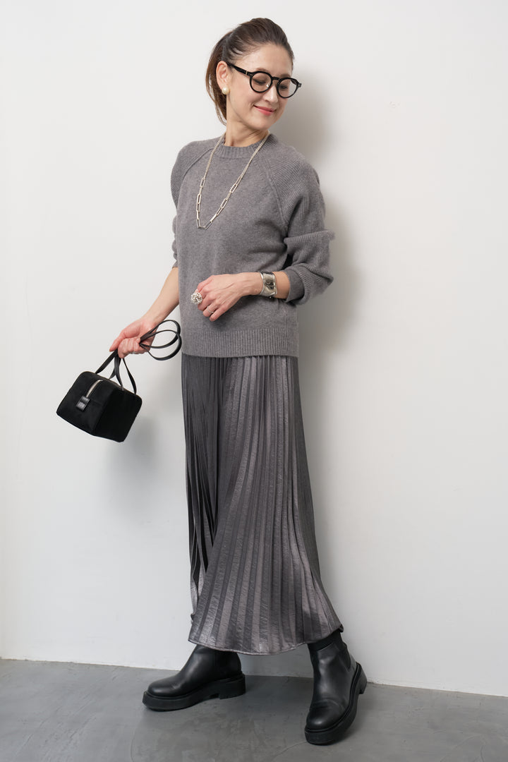 カシミヤ混ラグランスリーブニット