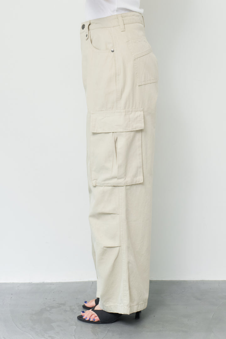 ストレートカーゴパンツ