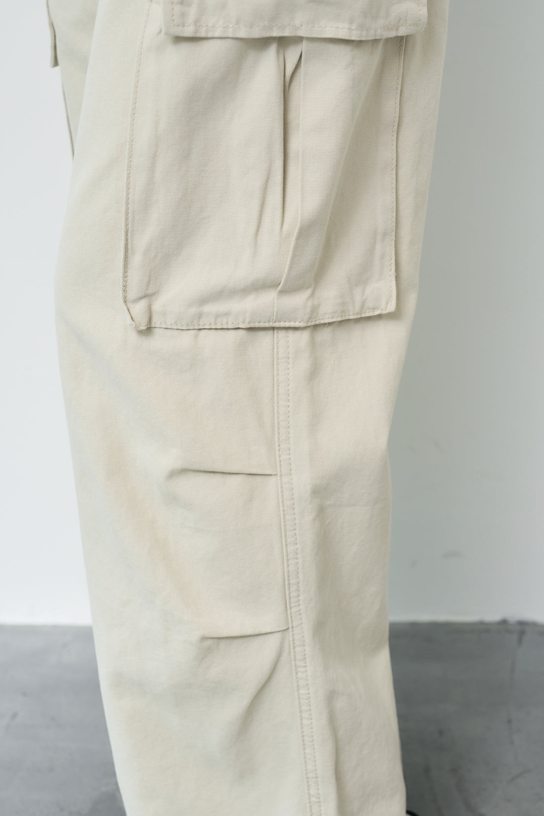 ストレートカーゴパンツ