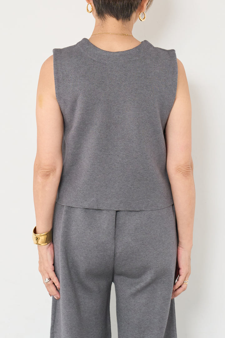 ジップベストニット＋ニットパンツ