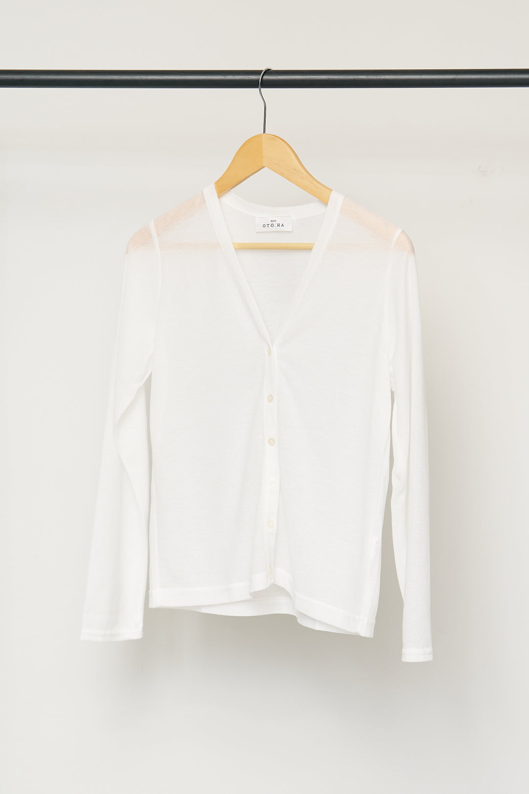 [Novelty item] UV-cut semi-sheer cardigan