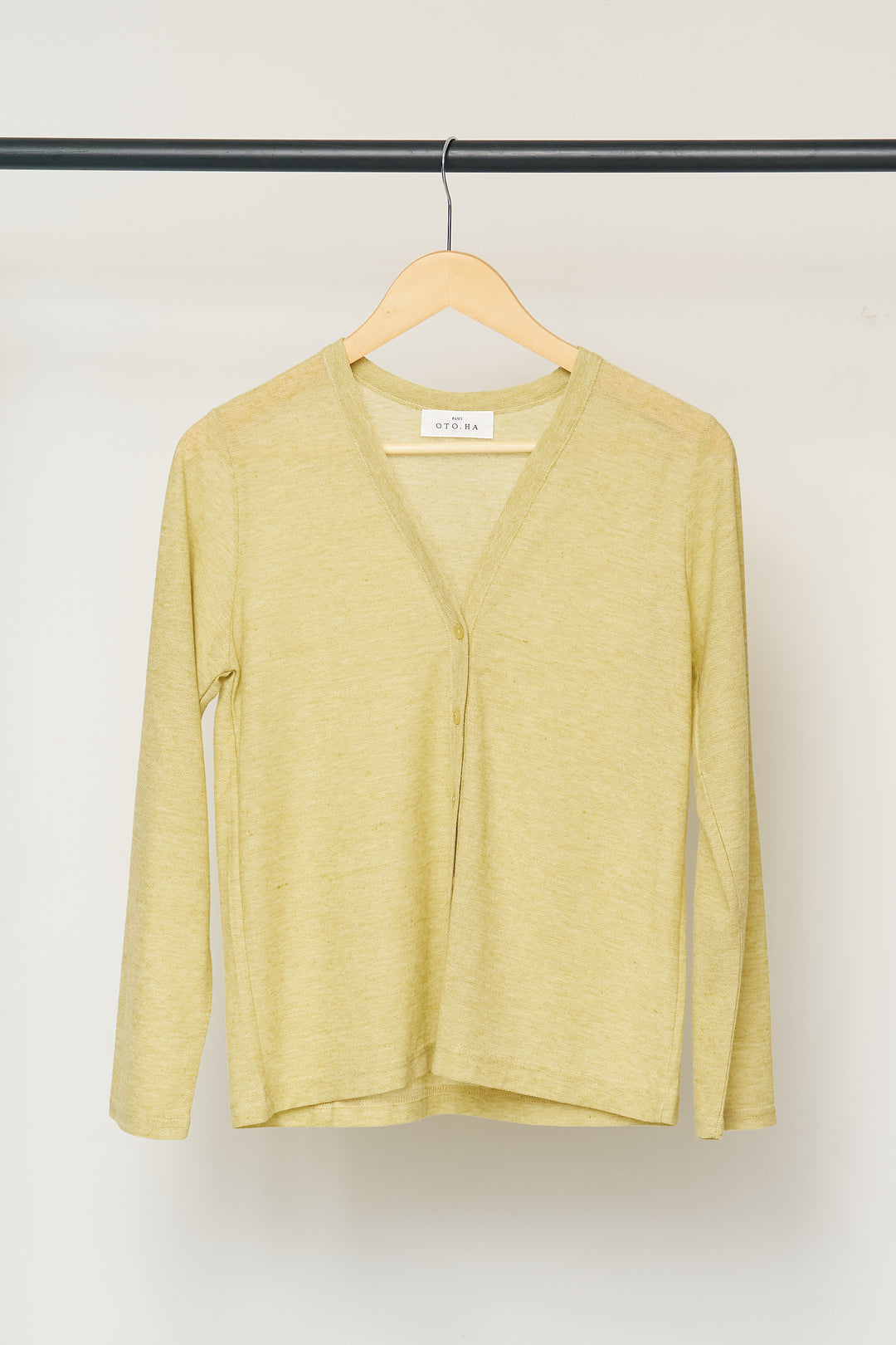 [Novelty item] UV-cut semi-sheer cardigan