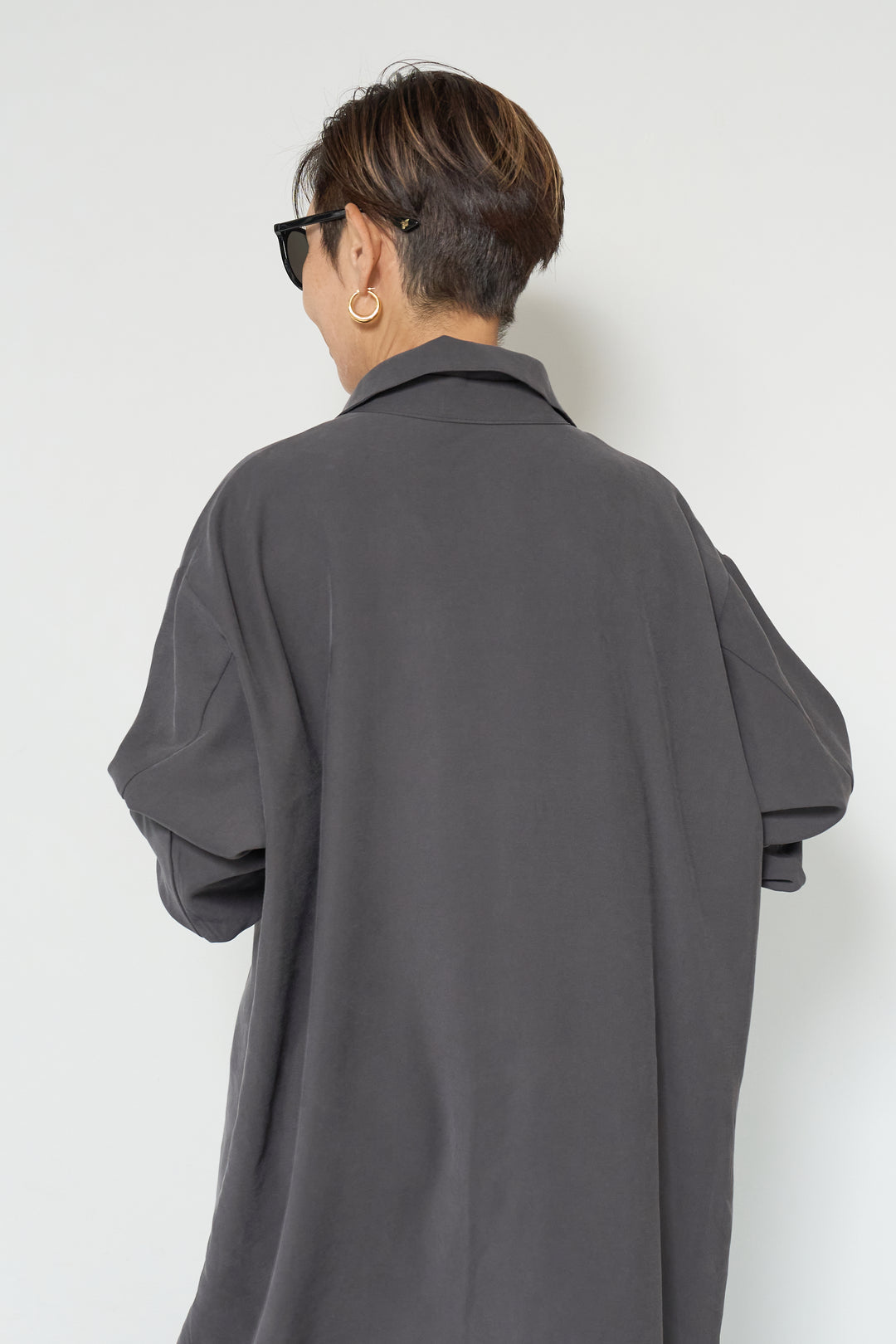 スカーフ巻きシャツワンピース