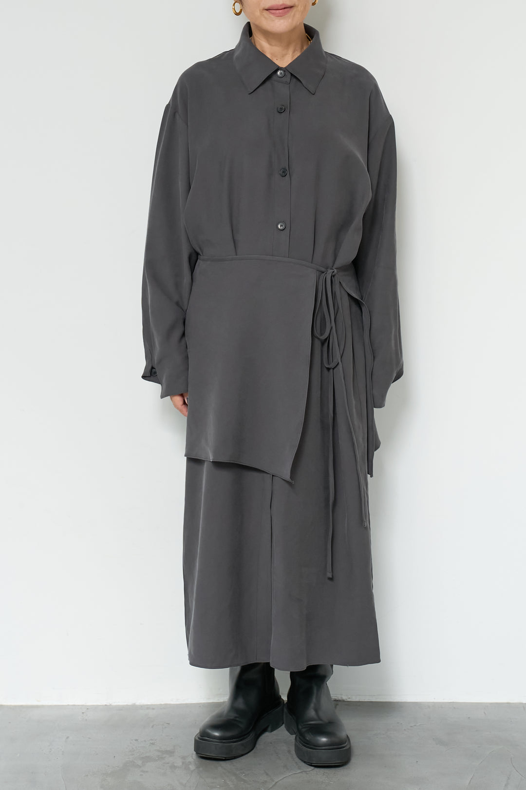 スカーフ巻きシャツワンピース