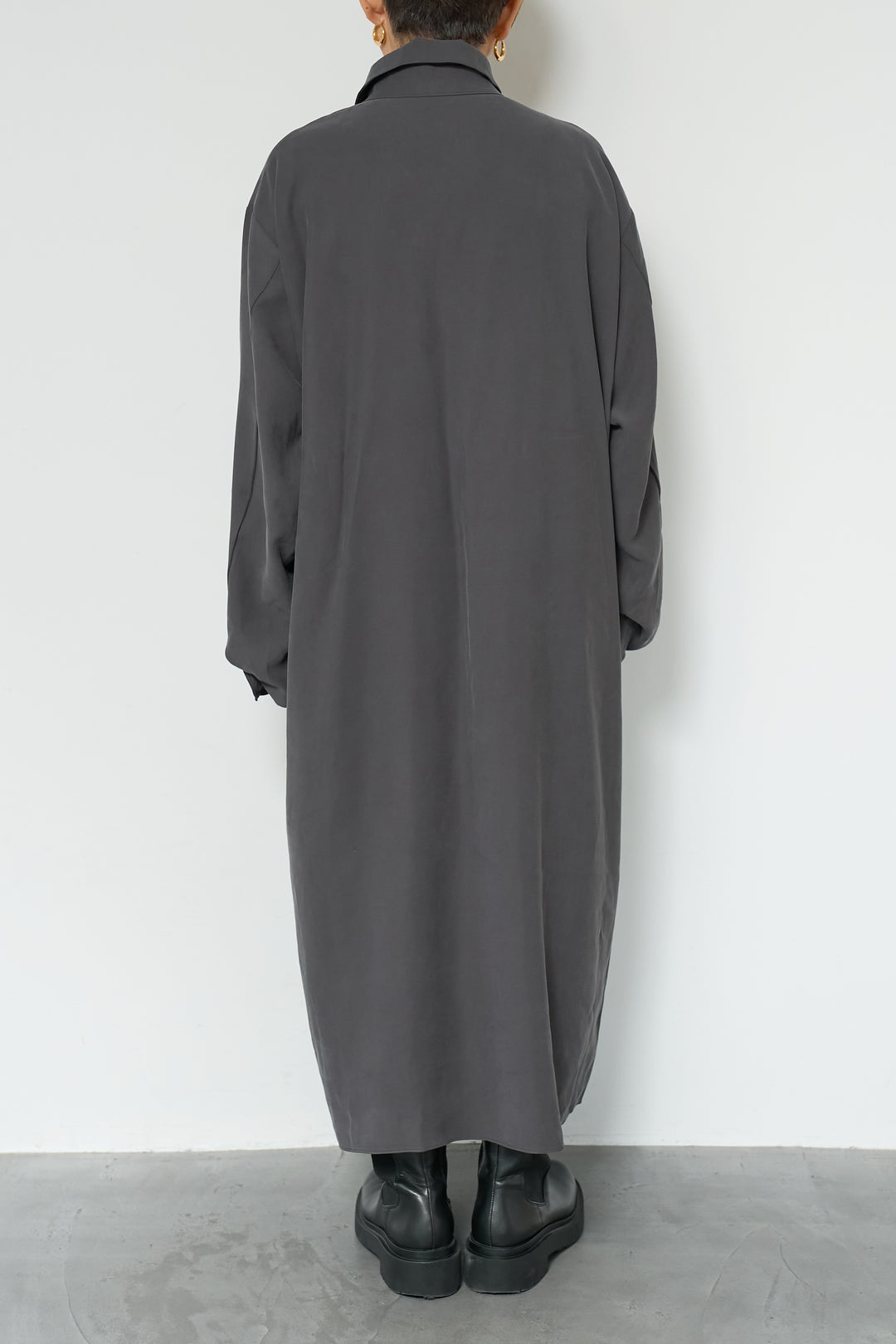 スカーフ巻きシャツワンピース