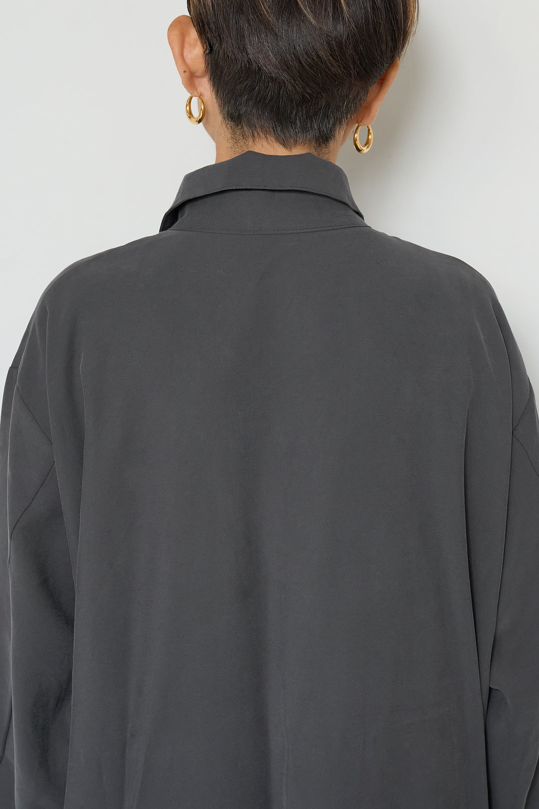 スカーフ巻きシャツワンピース