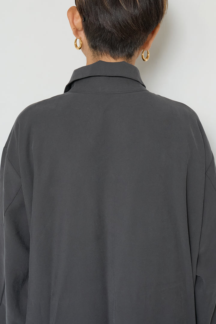 スカーフ巻きシャツワンピース