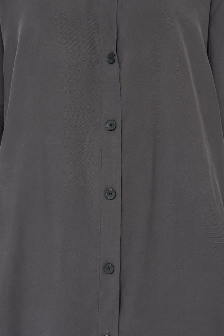 スカーフ巻きシャツワンピース