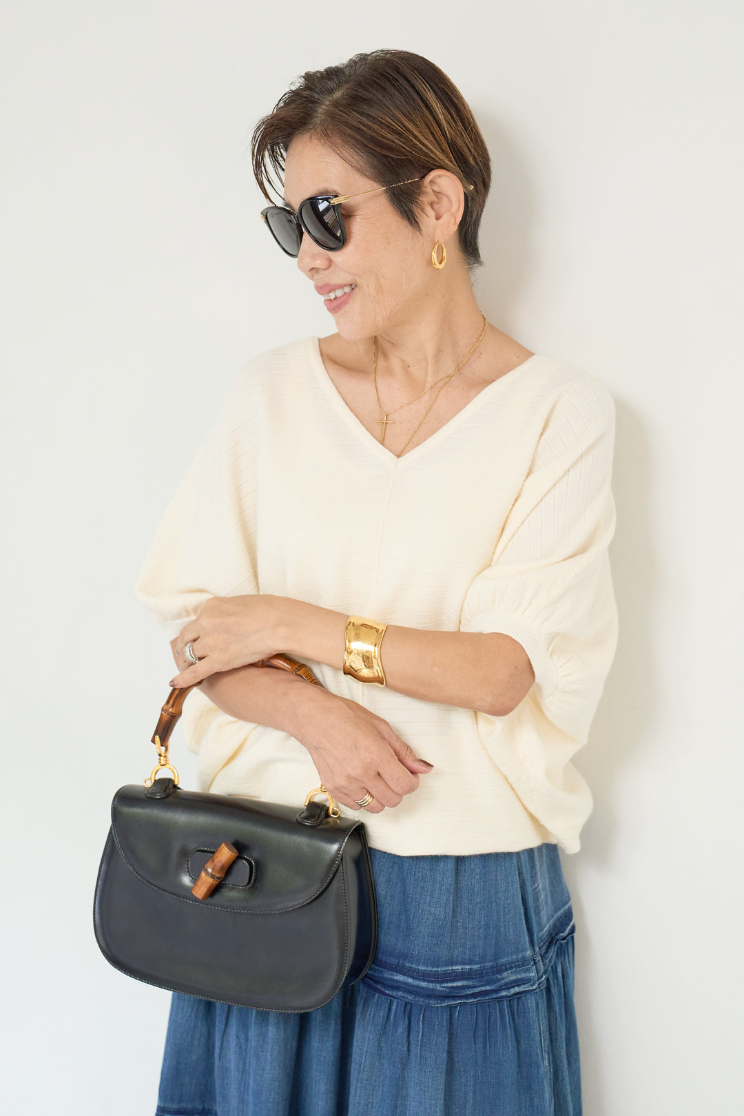 ドルマンVネックニット