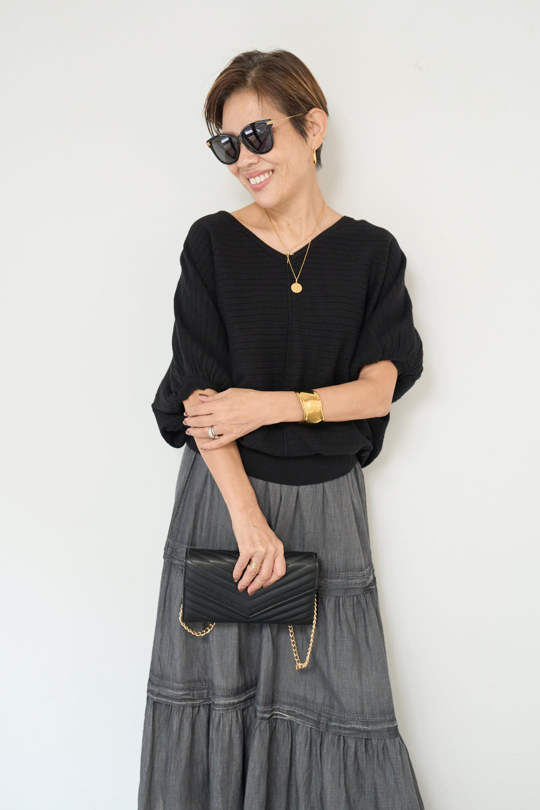 ドルマンVネックニット