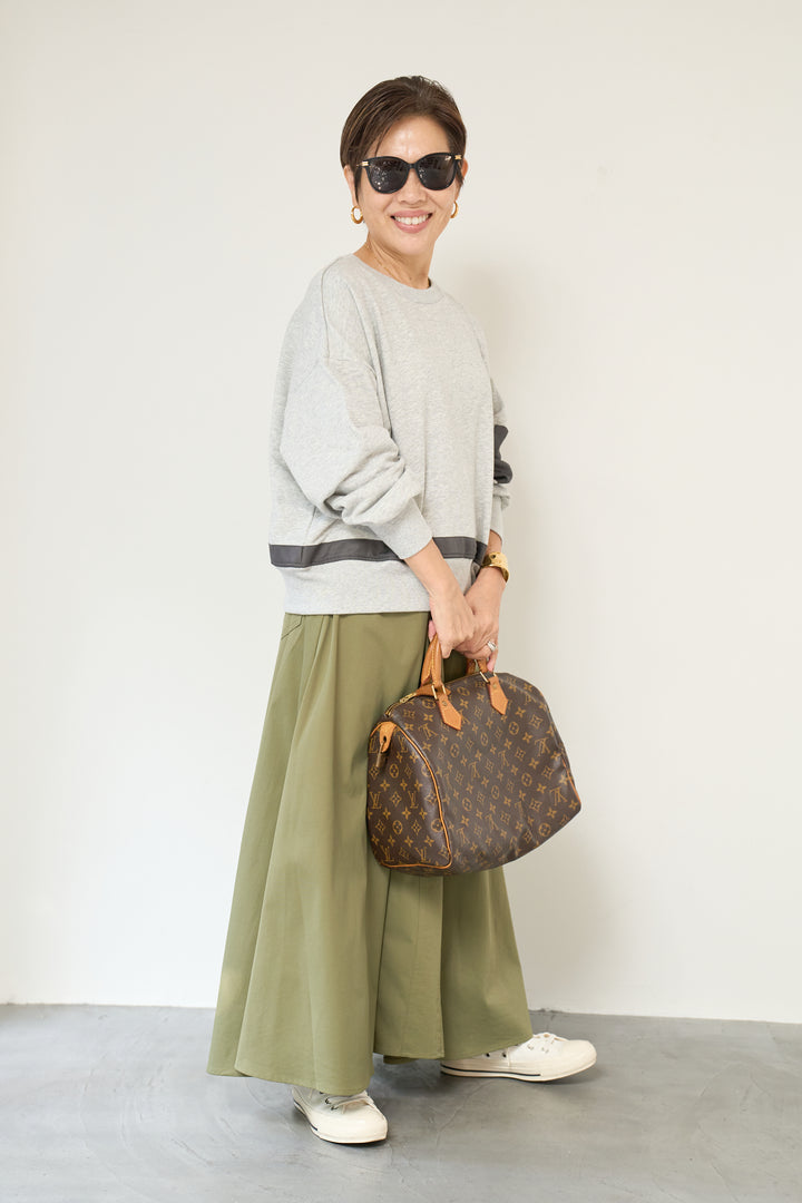 テープ配色デザイン裏毛プルオーバー