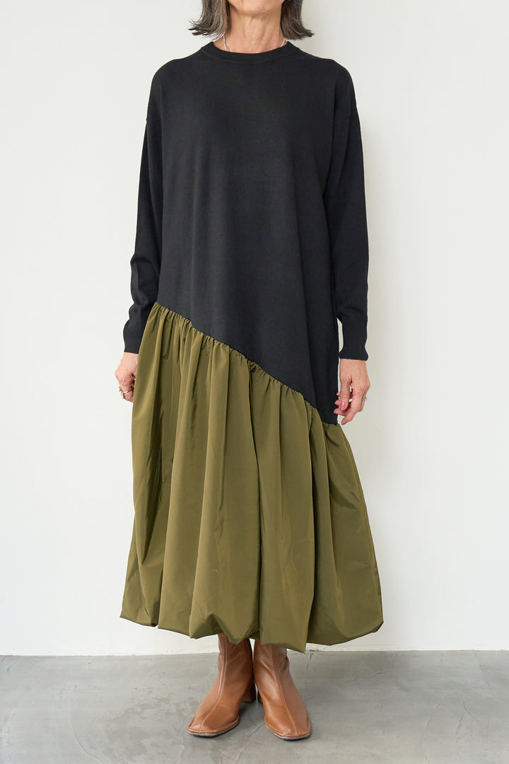 裾バルーン切替ワンピース