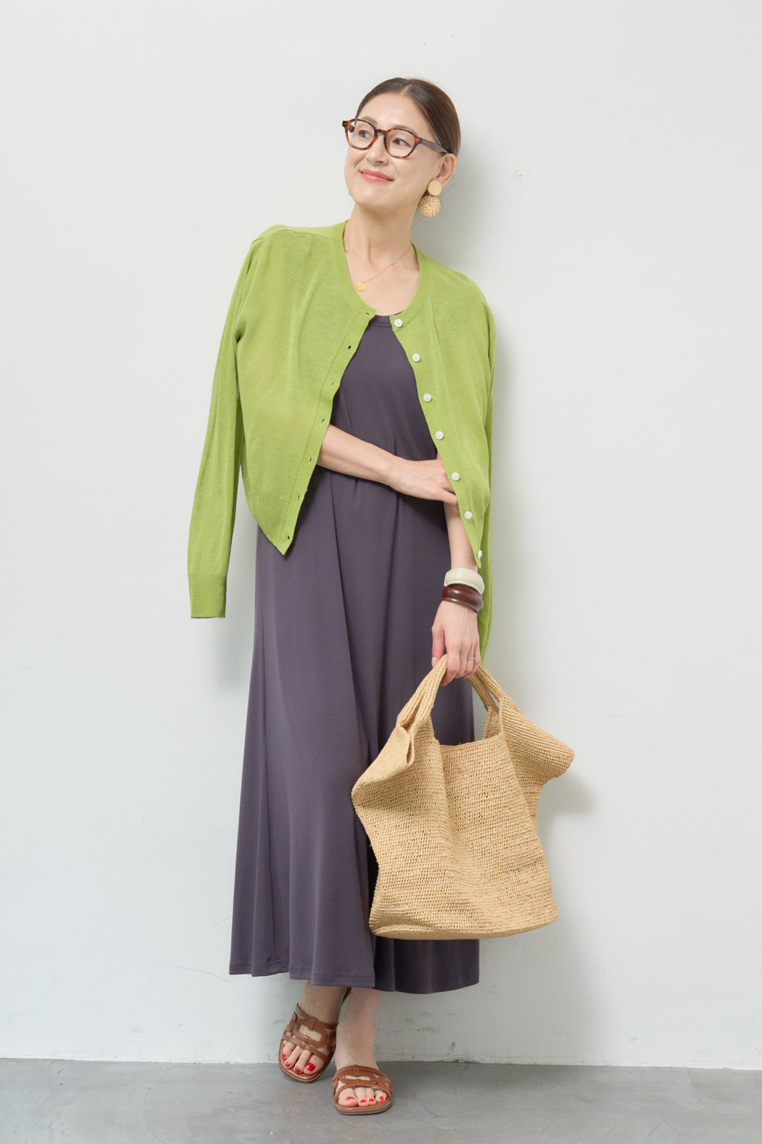 リネン混シアークルーネックニットカーディガン