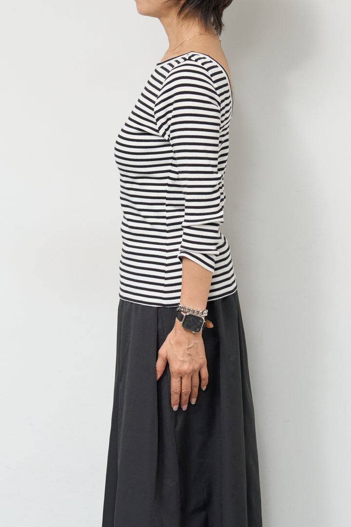 バックUネックボーダーカットソー