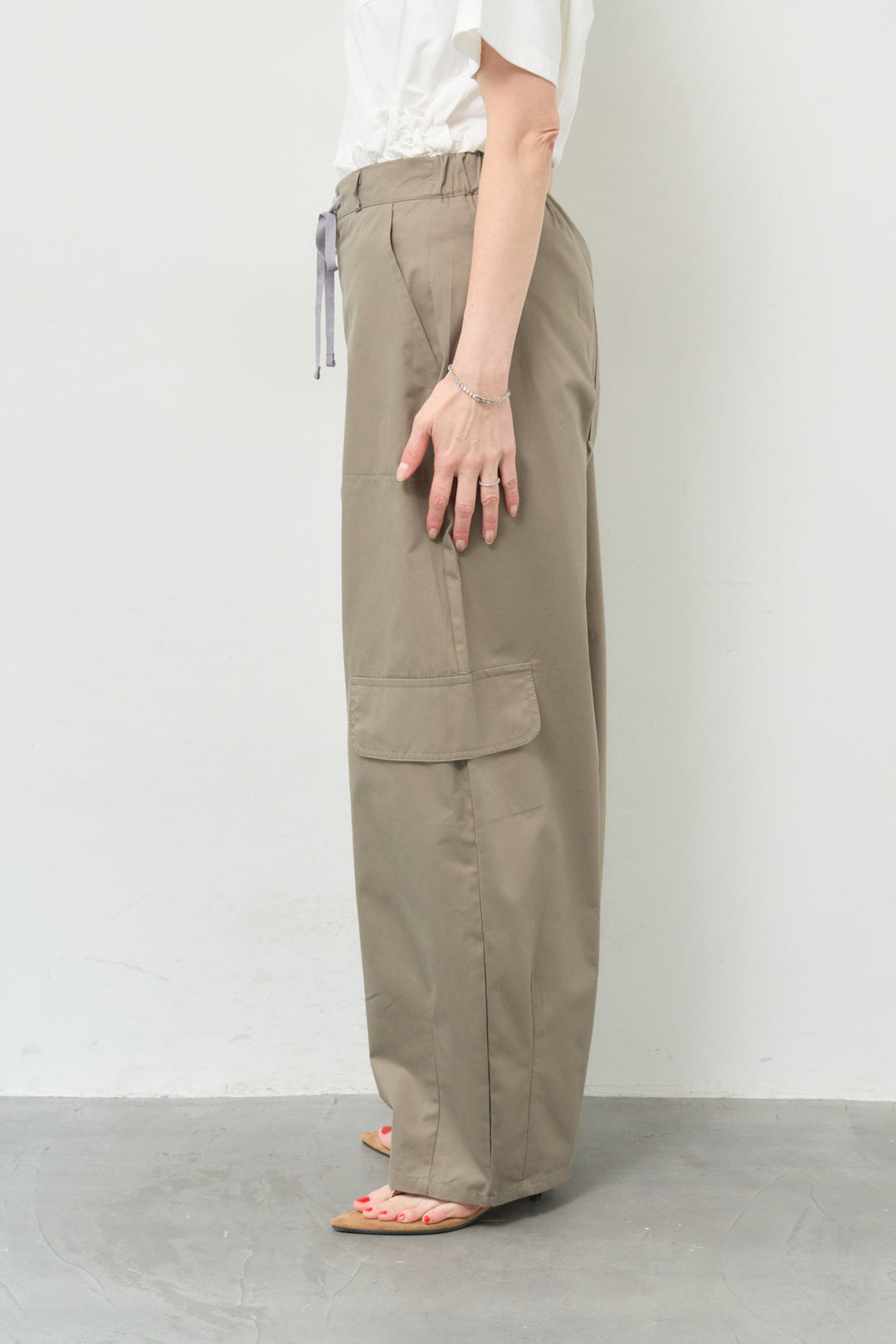 カーゴワイドパンツ