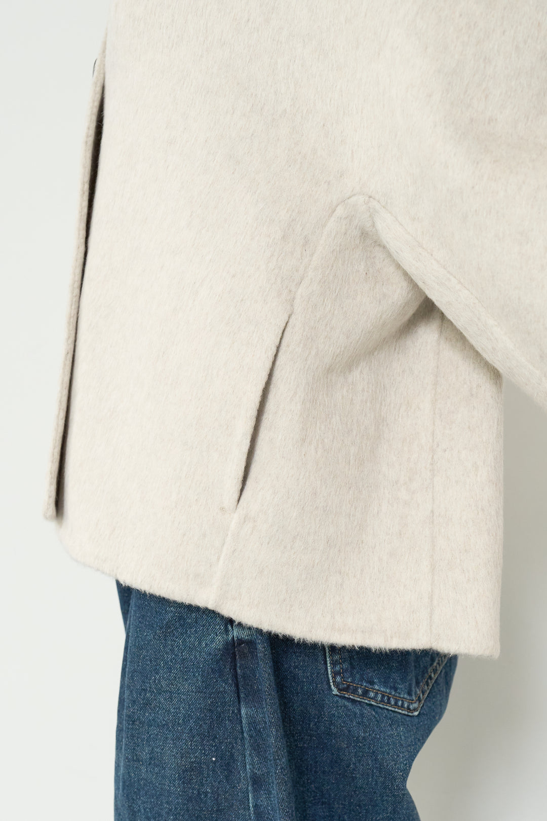 ウールショートコート