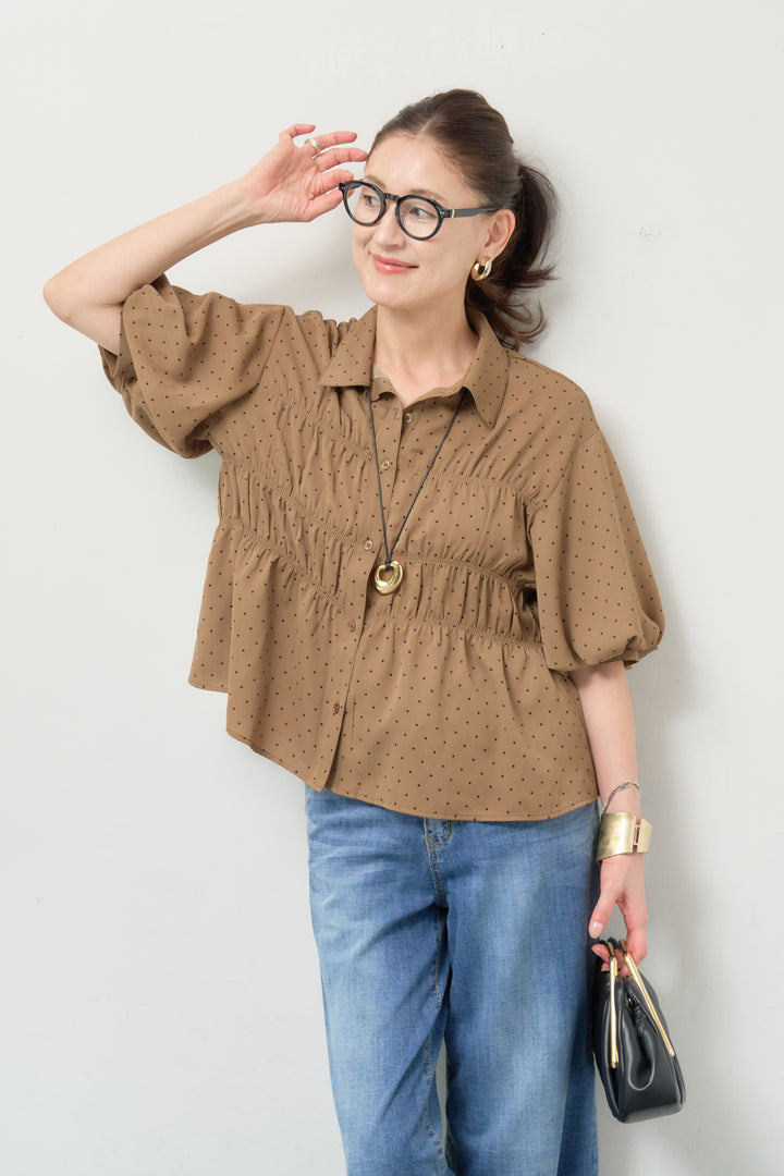 ドット柄シャーリングブラウス