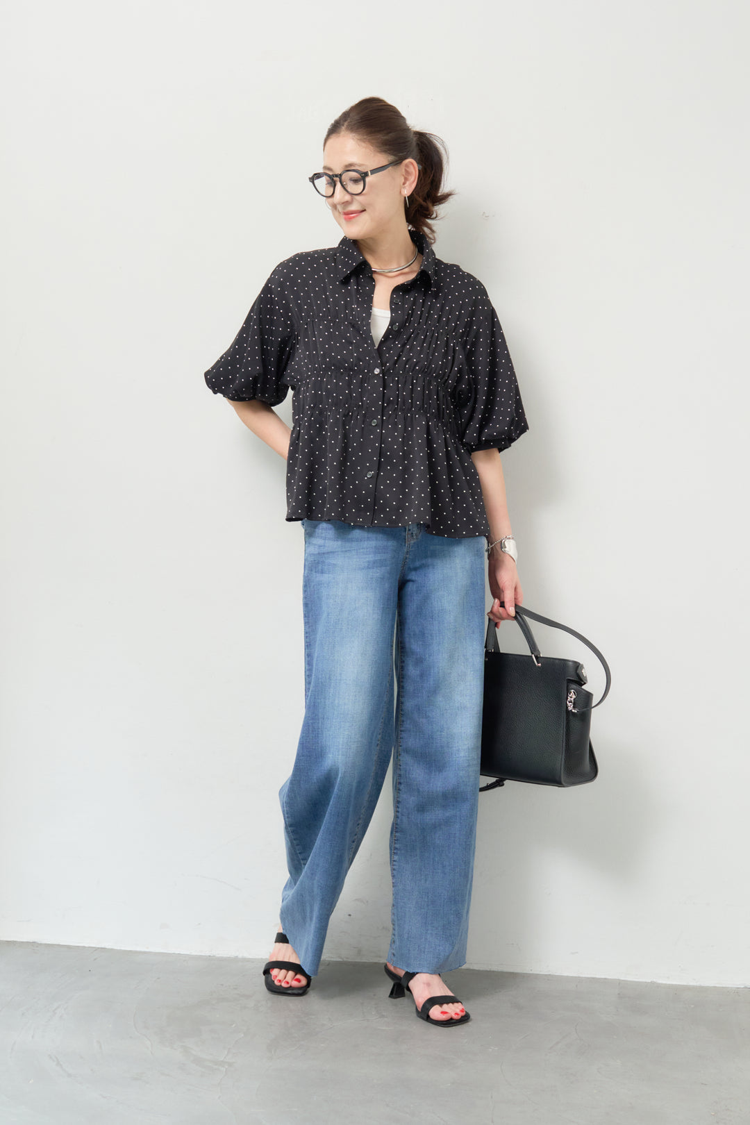 ドット柄シャーリングブラウス