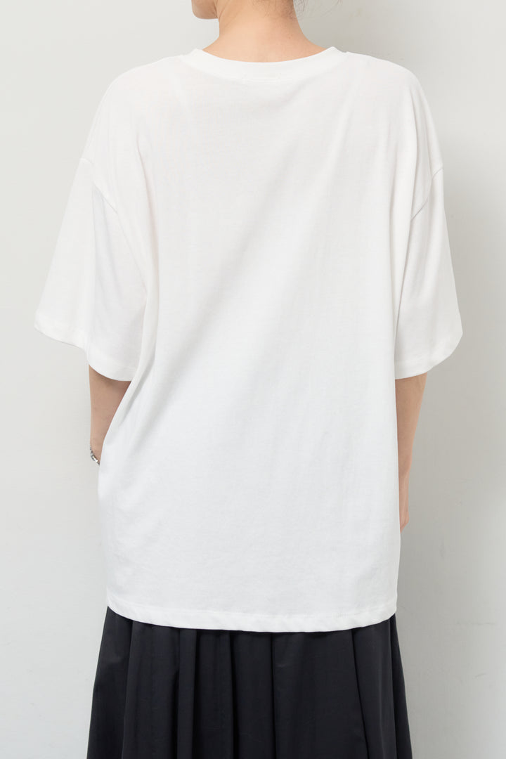 オーバーサイズDIVA Tシャツ