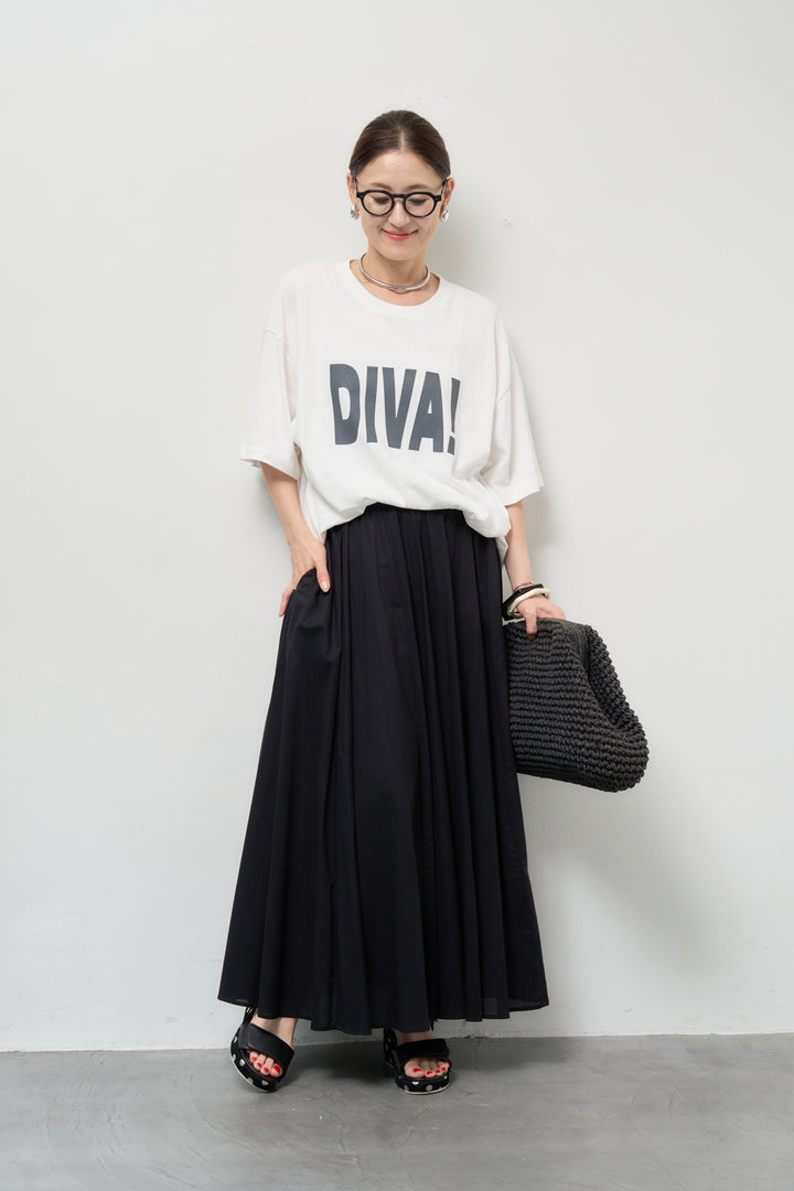 オーバーサイズDIVA Tシャツ