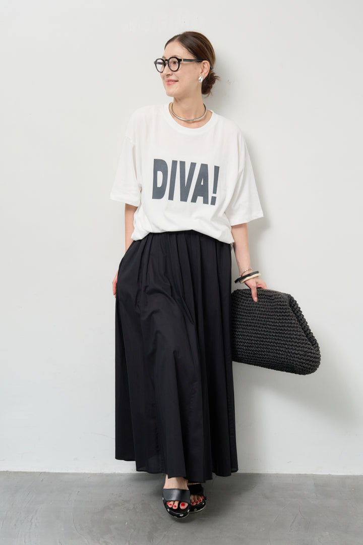 オーバーサイズDIVA Tシャツ
