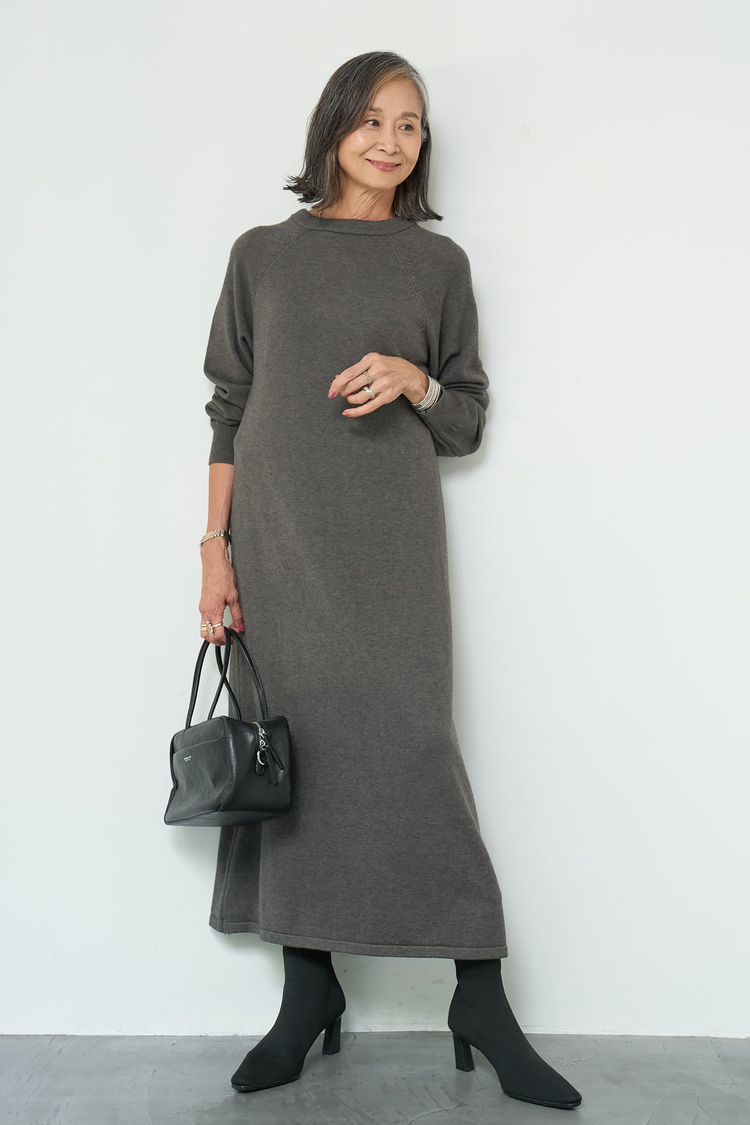 ドットリボンニットワンピース